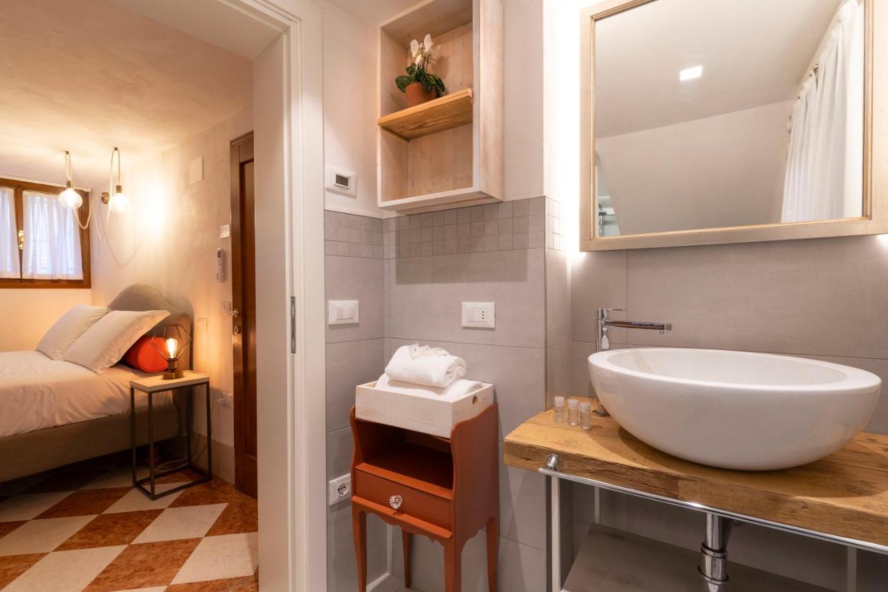 ヴェネツィアSan Silvestro Houseアパートメント エクステリア 写真